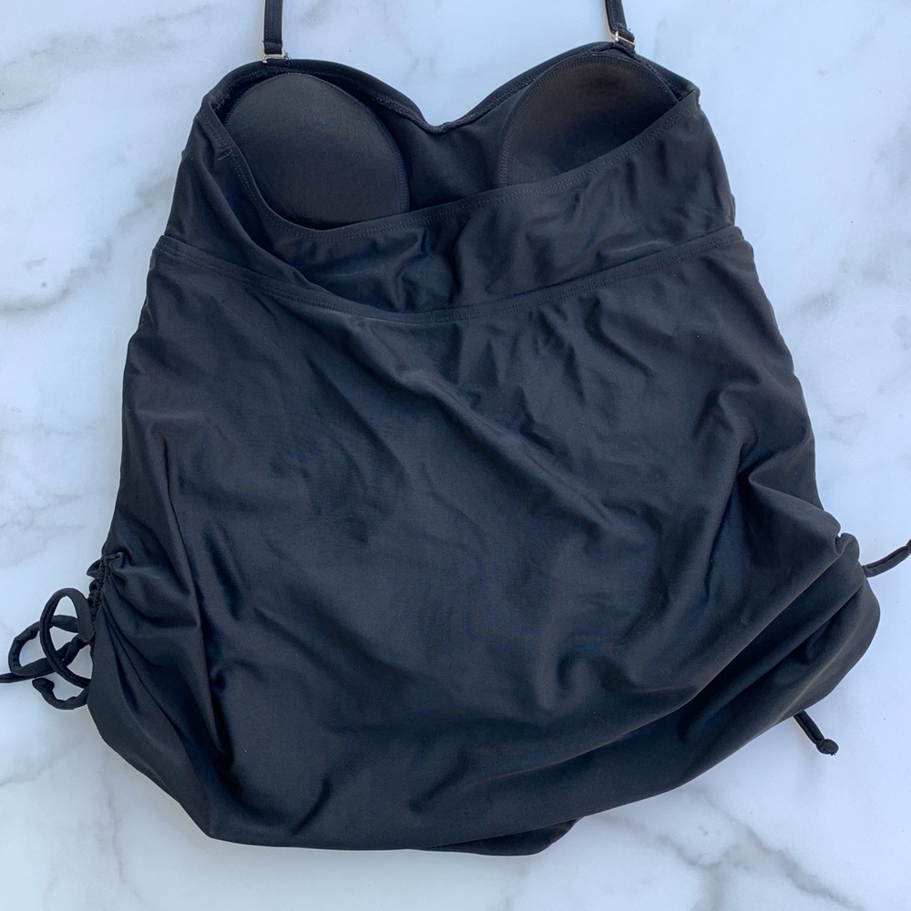 Liz Lange Maternity 1 Piece Swimsuit Black Medium